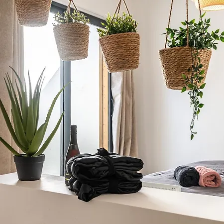 Balneo Sauvage - 275 Apartment